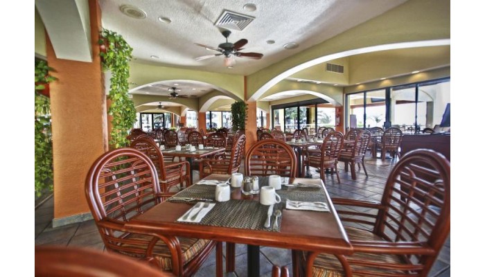 The Royal Caribbean - An All Suites Resort poza 14