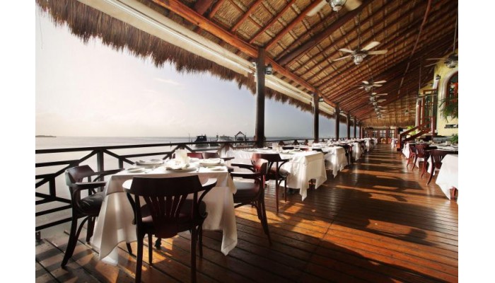 The Royal Caribbean - An All Suites Resort poza 12