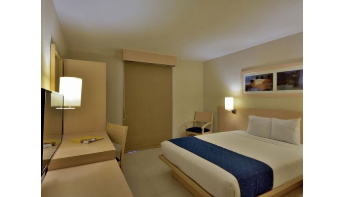 Hotel City Express Playa Del Carmen poza 5